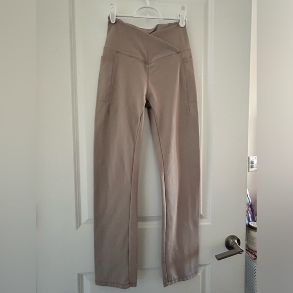 Danskin Pants - DANSKIN • Cross Waist Yoga Pants • S •